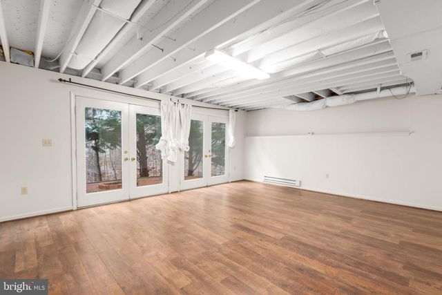 1010 ROBERTS CT, Fredericksburg, VA 22401