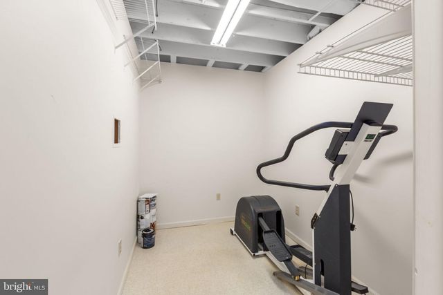 1010 ROBERTS CT, Fredericksburg, VA 22401