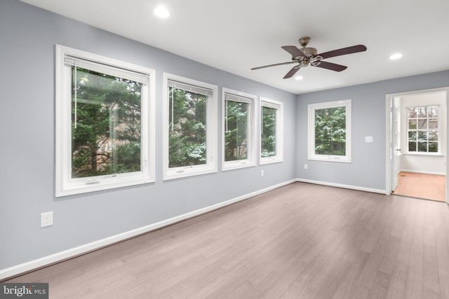 1010 ROBERTS CT, Fredericksburg, VA 22401