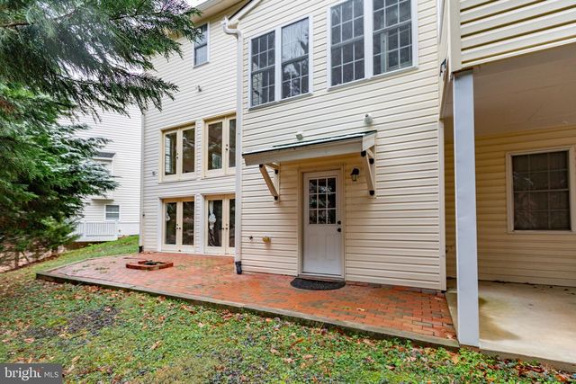 1010 ROBERTS CT, Fredericksburg, VA 22401