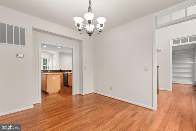 1010 ROBERTS CT, Fredericksburg, VA 22401