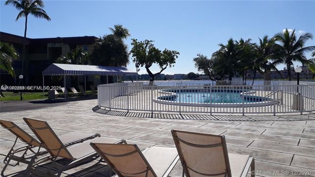 1540 NE 191st St 244, Miami, FL 33179