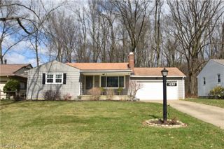 1038 Zander Drive, Youngstown, OH 44511