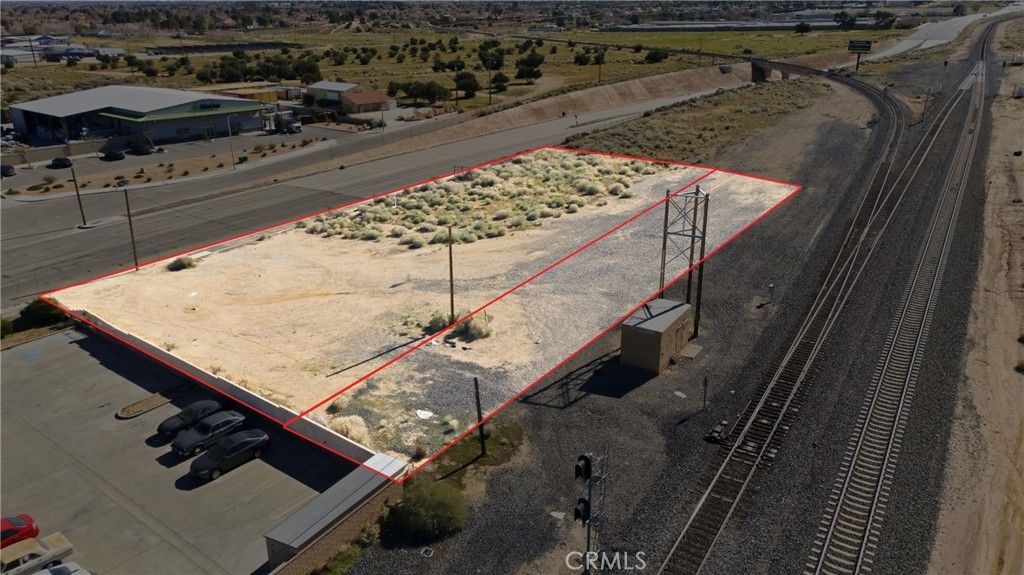 Image 12 of property listing at 0 Sierra Hwy, Palmdale, CA 93550