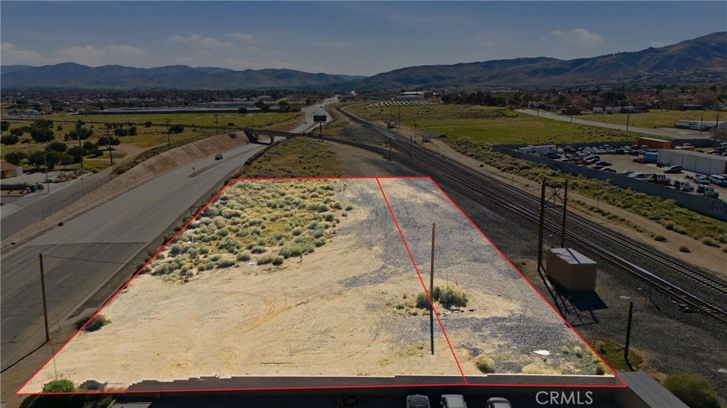 Image 4 of property listing at 0 Sierra Hwy, Palmdale, CA 93550