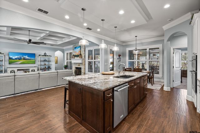 1111 Cambridge Bend, Tyler, TX 75703