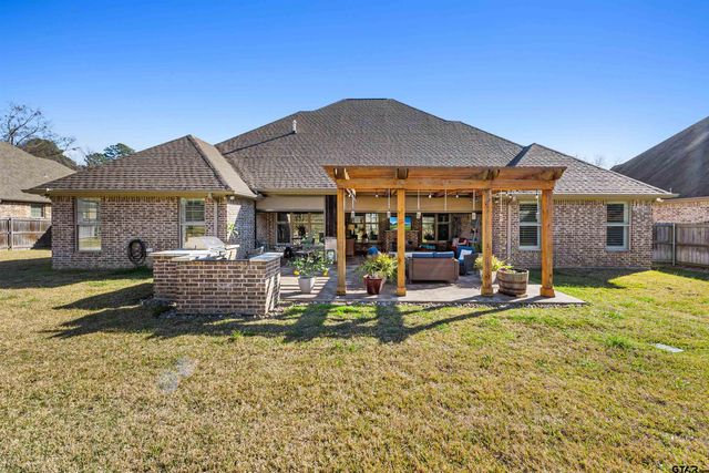 1111 Cambridge Bend, Tyler, TX 75703