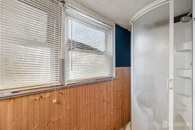 81 Larch Street, Port Reading, NJ 07064