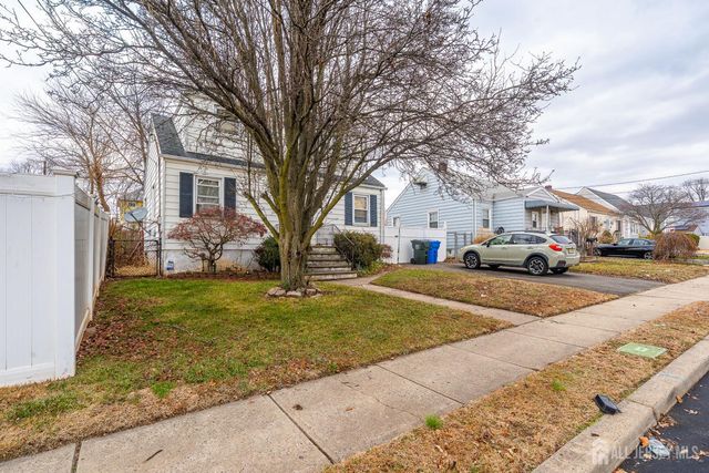 81 Larch Street, Port Reading, NJ 07064