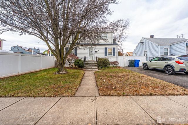 81 Larch Street, Port Reading, NJ 07064