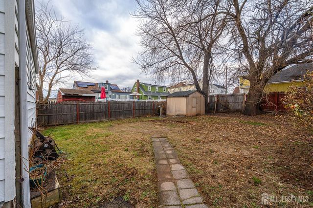 81 Larch Street, Port Reading, NJ 07064