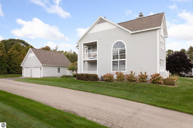 755 N Deer Path Trail, Suttons Bay, MI 49682