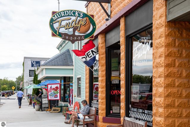 755 N Deer Path Trail, Suttons Bay, MI 49682