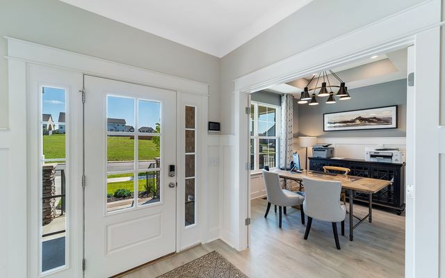 1085 Clendening Dr, Gallatin, TN 37066