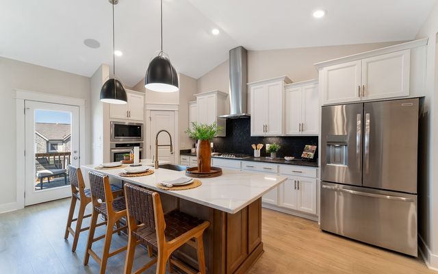 1085 Clendening Dr, Gallatin, TN 37066