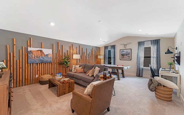 1085 Clendening Dr, Gallatin, TN 37066