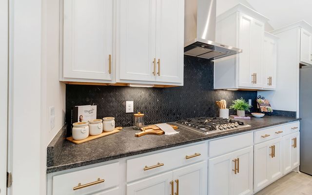 1085 Clendening Dr, Gallatin, TN 37066