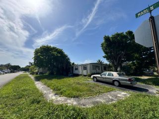 22850 Cascade Place, Boca Raton, FL 33428