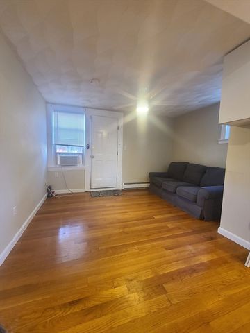 39 Florence 2, Worcester, MA 01608