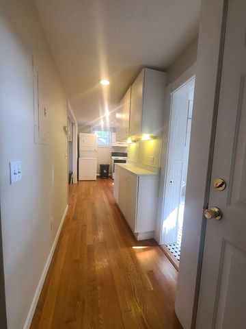 39 Florence 2, Worcester, MA 01608