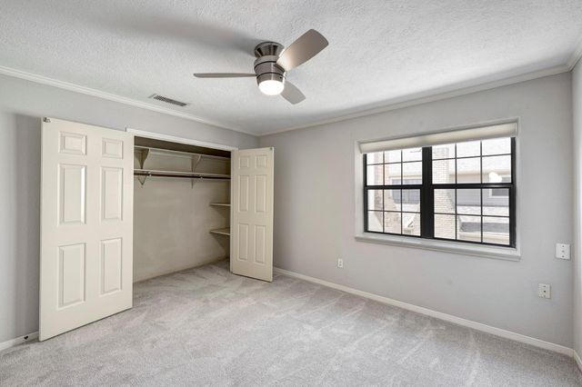 7350 Kirby 24, Houston, TX 77030