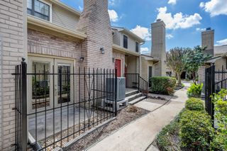 7350 Kirby 24, Houston, TX 77030