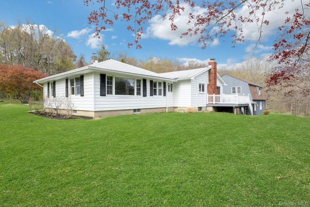 85 Harmony Hill Road, Pawling, NY 12564