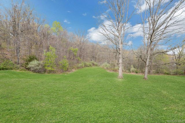 85 Harmony Hill Road, Pawling, NY 12564
