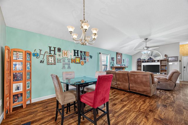 611 Sea Anchor Way, Crosby, TX 77532