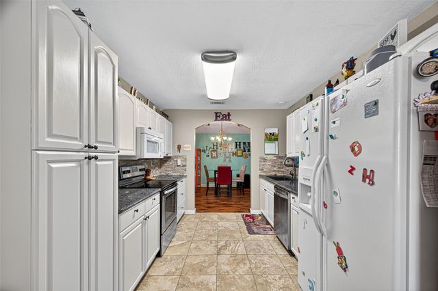 611 Sea Anchor Way, Crosby, TX 77532