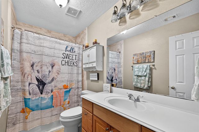 611 Sea Anchor Way, Crosby, TX 77532