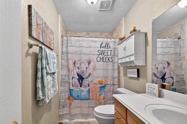 611 Sea Anchor Way, Crosby, TX 77532