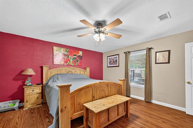 611 Sea Anchor Way, Crosby, TX 77532