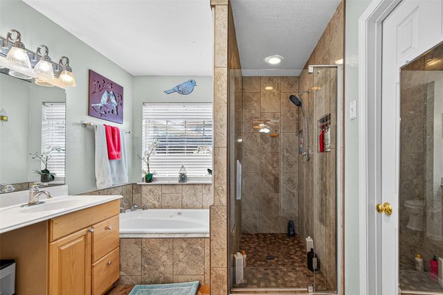 611 Sea Anchor Way, Crosby, TX 77532