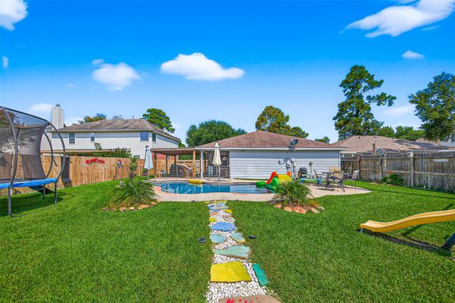 611 Sea Anchor Way, Crosby, TX 77532