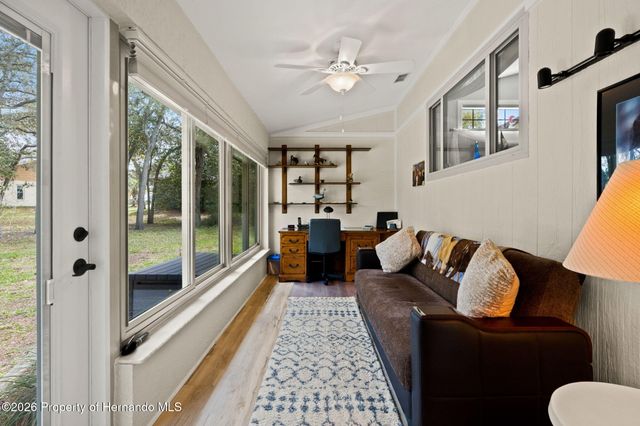 6713 Oak Cluster Circle, Spring Hill, FL 34606