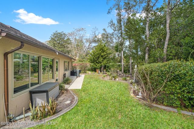 6713 Oak Cluster Circle, Spring Hill, FL 34606