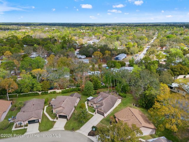 6713 Oak Cluster Circle, Spring Hill, FL 34606