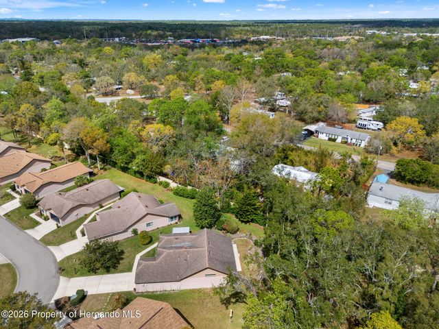 6713 Oak Cluster Circle, Spring Hill, FL 34606