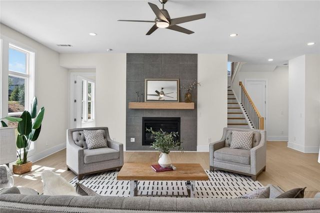 4330 Hawthorn, Alpharetta, GA 30022