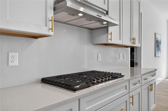 4330 Hawthorn, Alpharetta, GA 30022