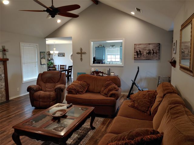 84 County Road 33590, Sumner, TX 75486