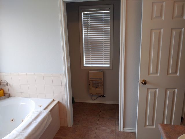 84 County Road 33590, Sumner, TX 75486