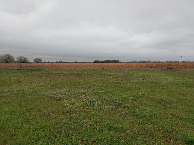 84 County Road 33590, Sumner, TX 75486