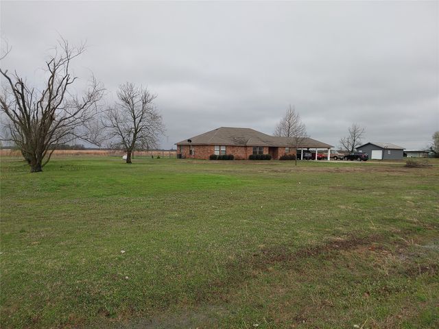 84 County Road 33590, Sumner, TX 75486