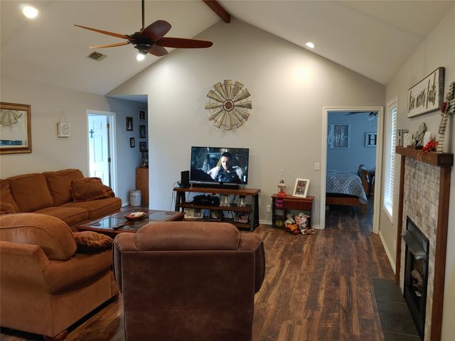 84 County Road 33590, Sumner, TX 75486