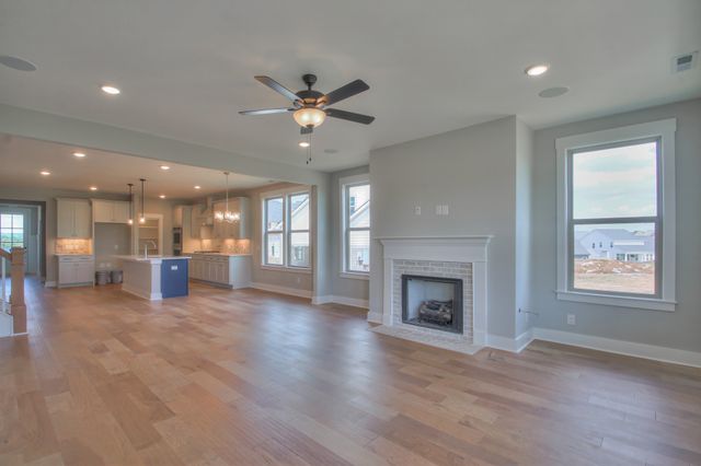 3387 Vinemont Drive, Thompsons Station, TN 37179