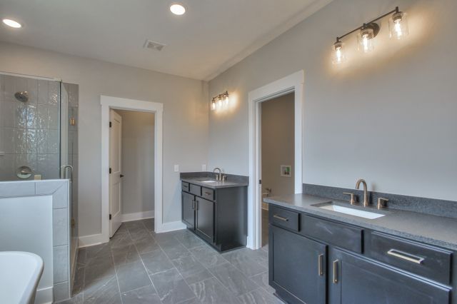 3387 Vinemont Drive, Thompsons Station, TN 37179