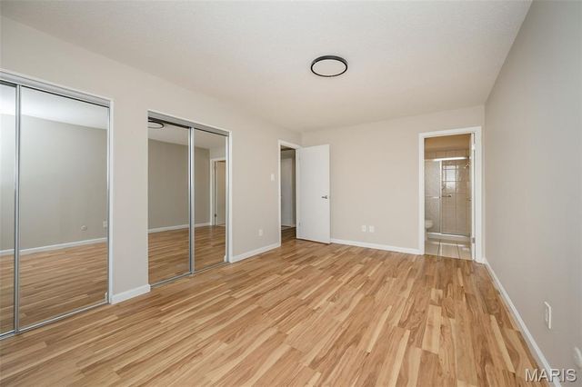 4353 Chateau De Ville Drive B, St Louis, MO 63129