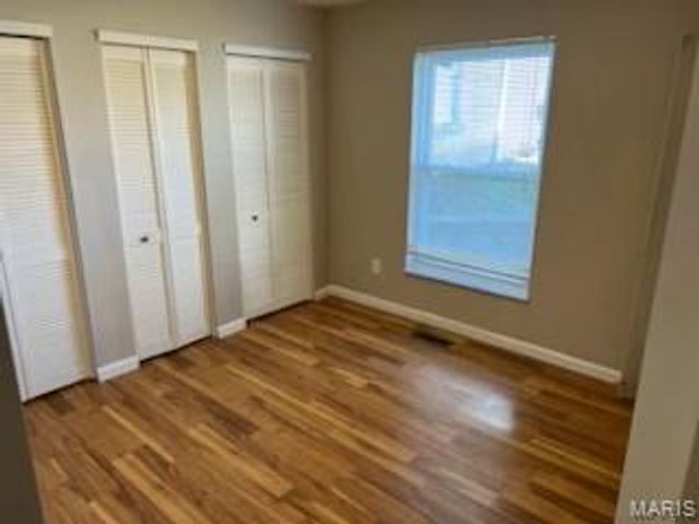 4353 Chateau De Ville Drive B, St Louis, MO 63129